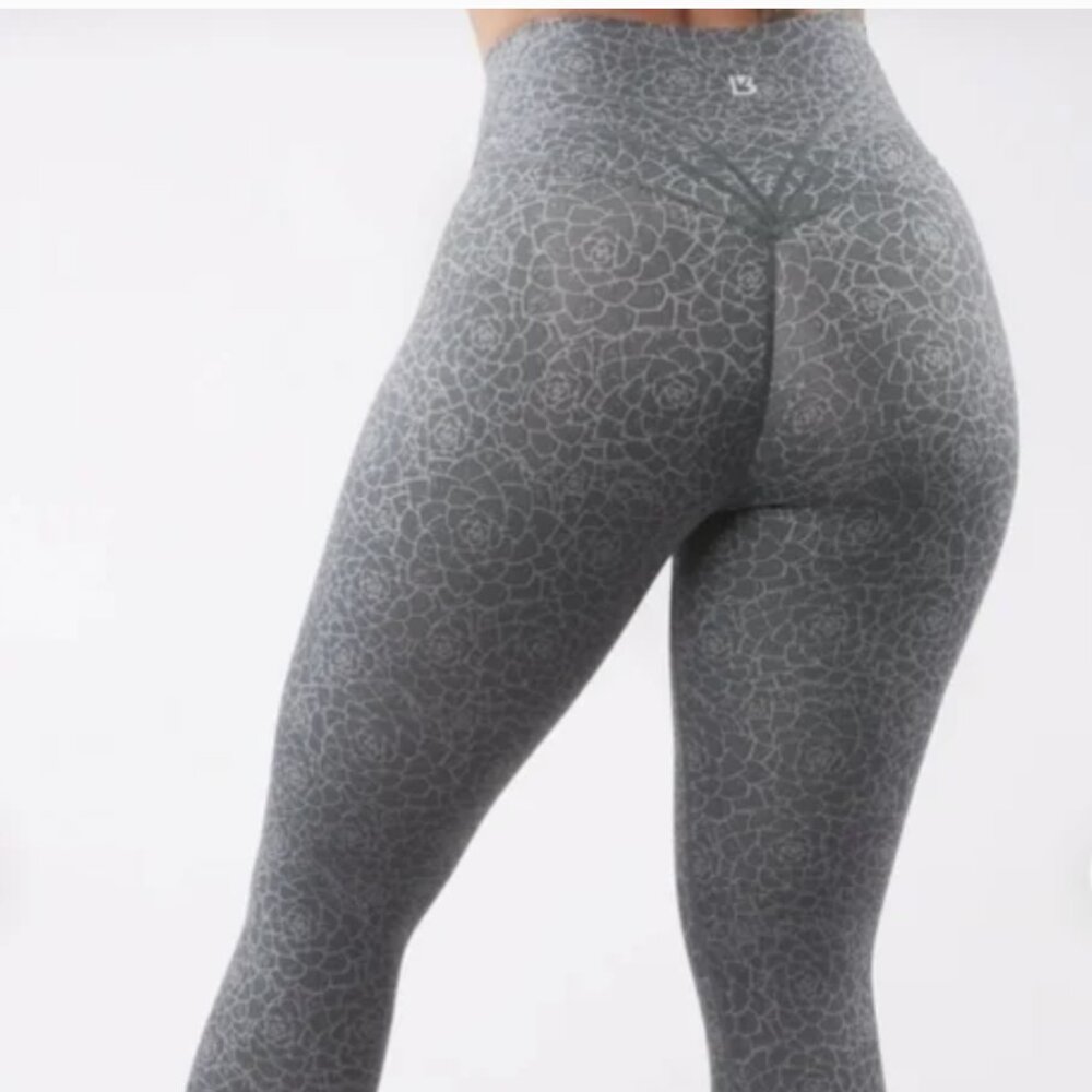BNWT Buffbunny siren legging